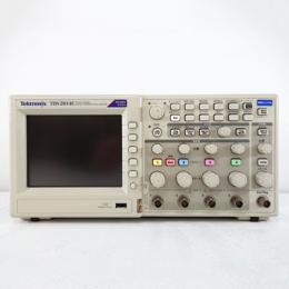 デジタルオシロスコープ(TDS2014C)
